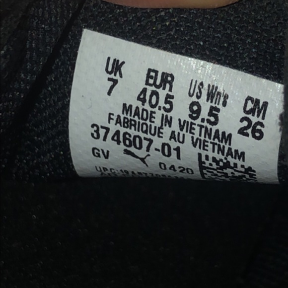 Black and white puma slip on shoes size 7 - Picture 8 of 8